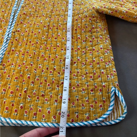 Floral Quilted Jacket with Blue Trim - Picture 5 of 8